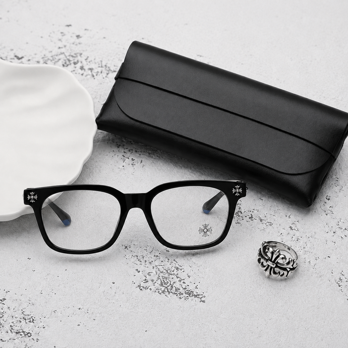 Case & Cloth